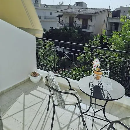 ειδικη προσφορα ηλιόλουστο με μεγάλο μπαλκόνι